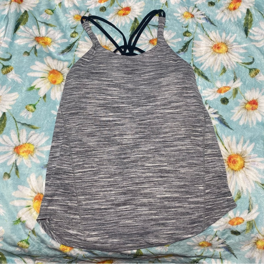 LULULEMON women’s thank top size 6